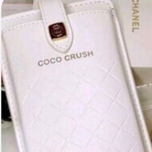 ♦️NEW Chanel Coco Crush Phone Crossbody in  Ivory Cream